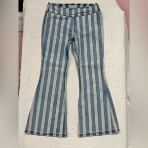 Blue Striped Flare Jeans B15
